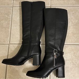 Kelly & Katie Yexi Boot